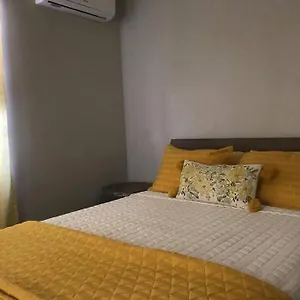 Chez Crix Holiday home